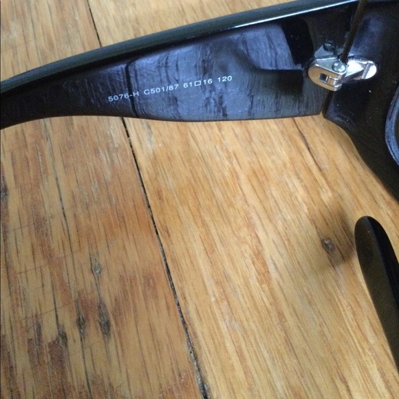 Chanel mother of pearl sunglasses SOLD - Picture 6 of 11